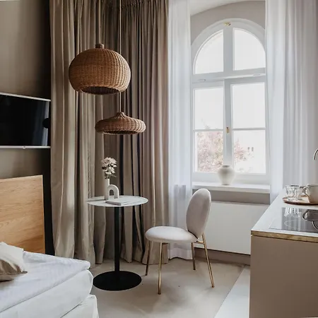 Schloss Ξενοδοχείο 3*